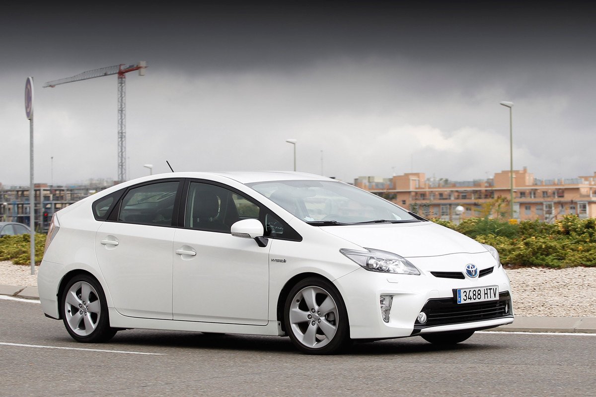 Prueba 10: Toyota Prius vs Skoda Rapid: ¿el mejor para taxi?