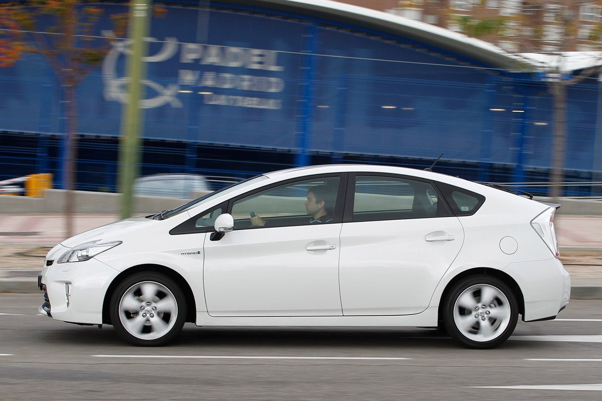 Prueba 10: Toyota Prius vs Skoda Rapid: ¿el mejor para taxi?