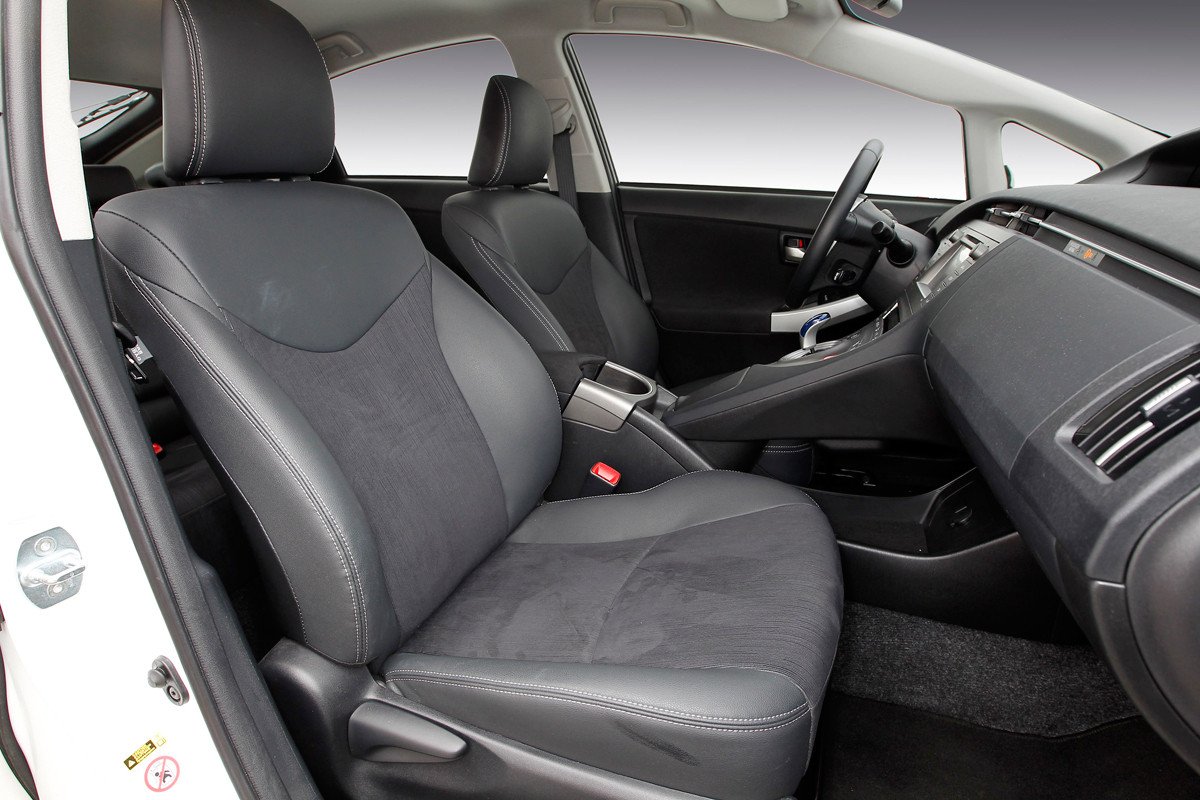 Prueba 10: Toyota Prius vs Skoda Rapid: ¿el mejor para taxi?