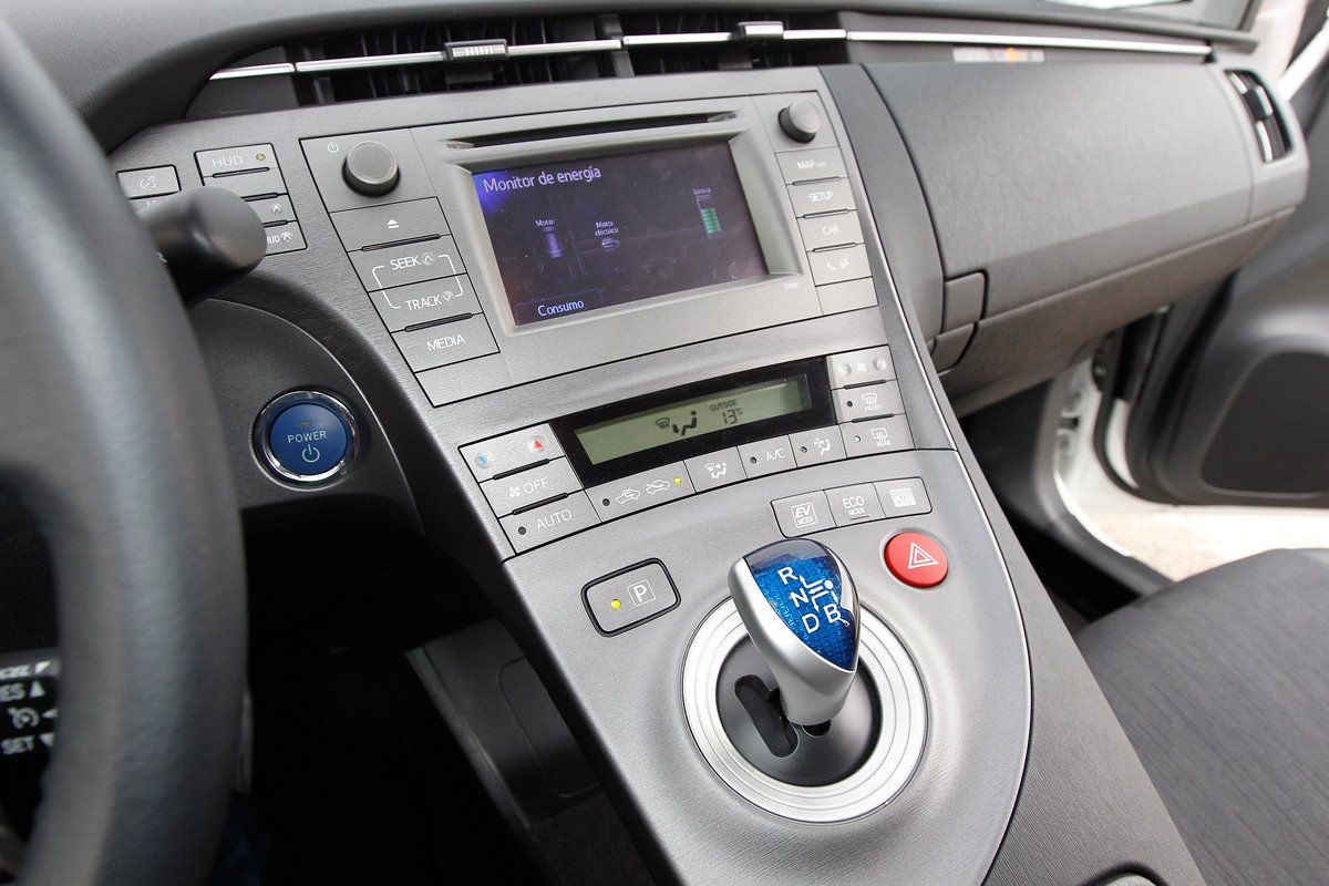 Prueba 10: Toyota Prius vs Skoda Rapid: ¿el mejor para taxi?