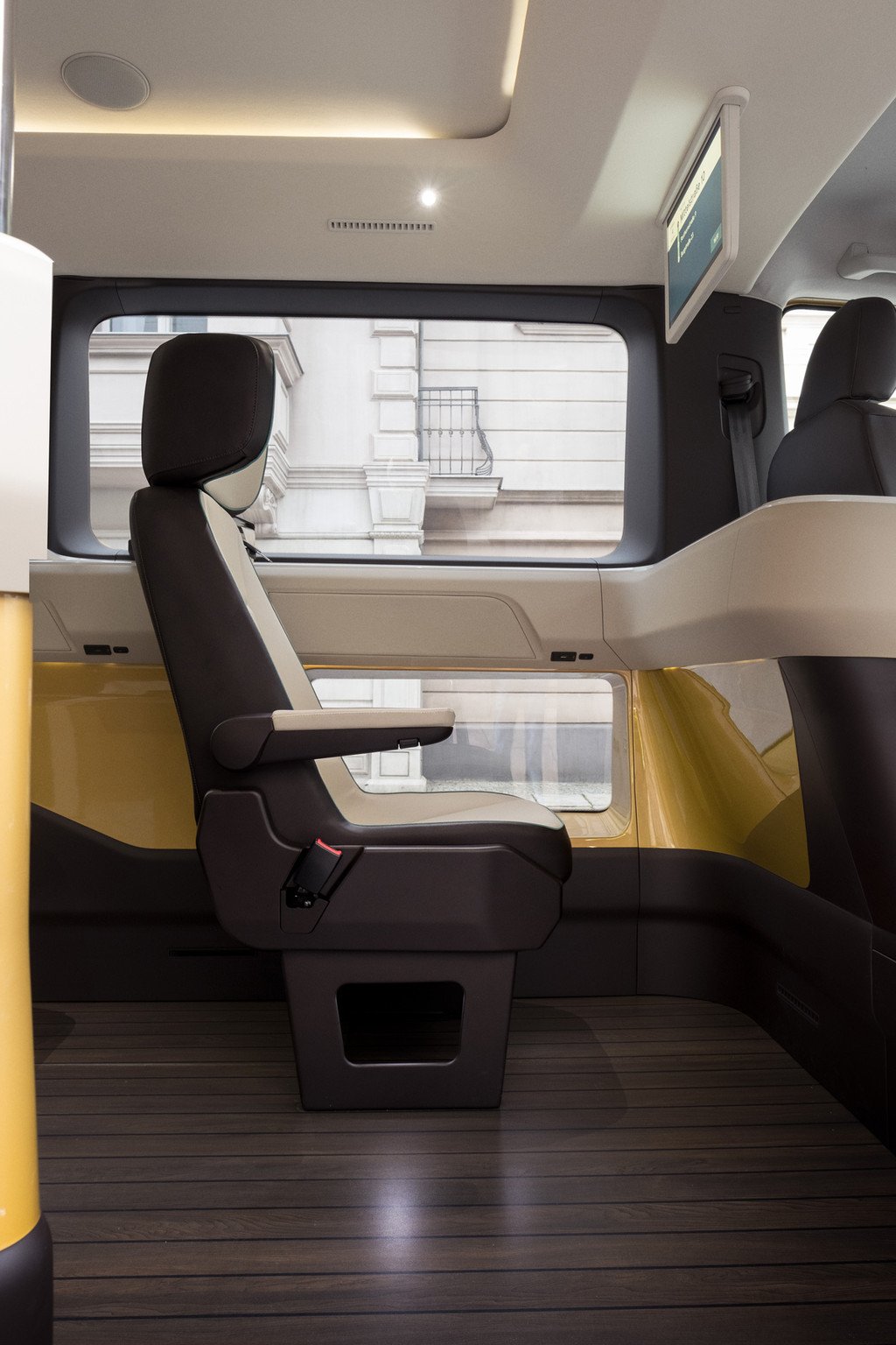 El Grupo Volkswagen presenta su primer vehículo de transporte compartido