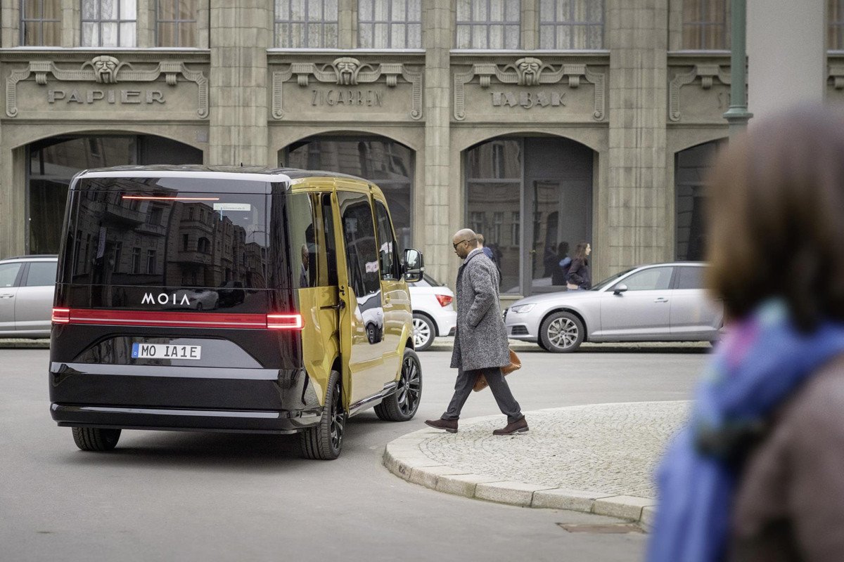 El Grupo Volkswagen presenta su primer vehículo de transporte compartido