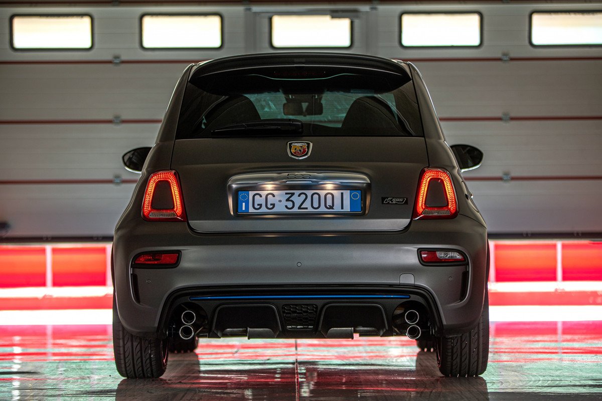 Abarth F595: nueva edición especial de homenaje a la Fórmula 4