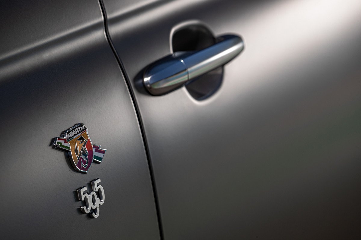 Abarth F595: nueva edición especial de homenaje a la Fórmula 4
