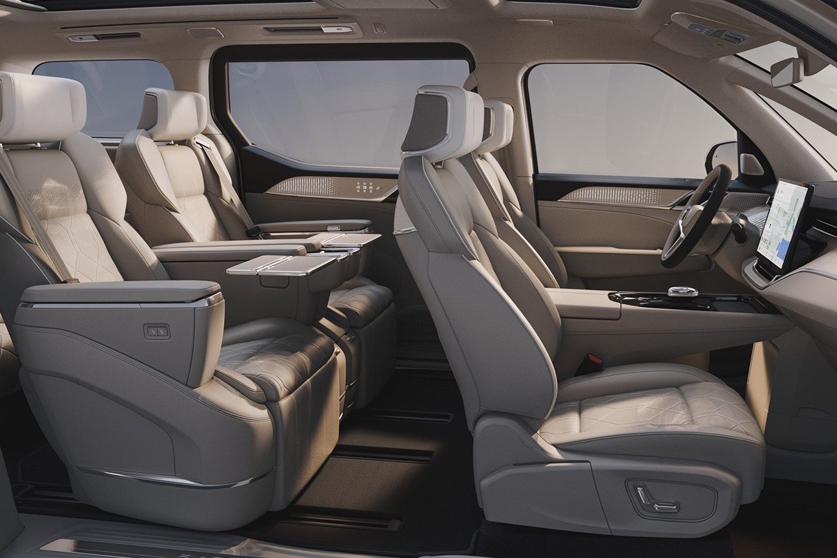 volvo em90 monovolumen eléctrico asientos