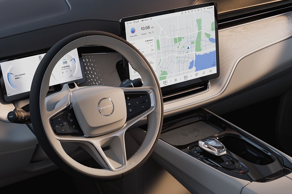 Volvo llega al segmento monovolumen con el eléctrico EM90