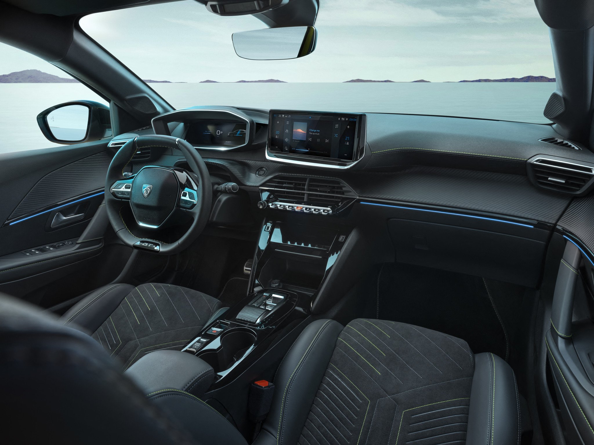 Peugeot 208 (3)