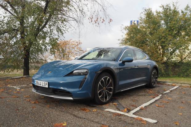 Prueba y opinión del Porsche Taycan Cross Turismo: precio, interior y autonomía