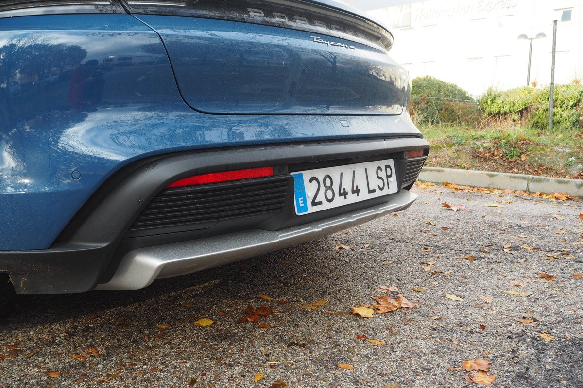 Prueba y opinión del Porsche Taycan Cross Turismo: precio, interior y autonomía