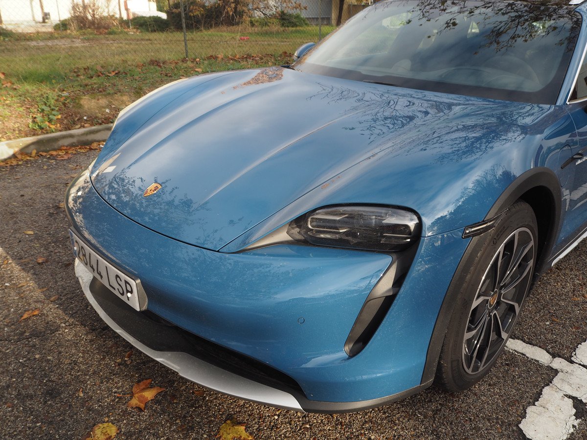 Prueba y opinión del Porsche Taycan Cross Turismo: precio, interior y autonomía