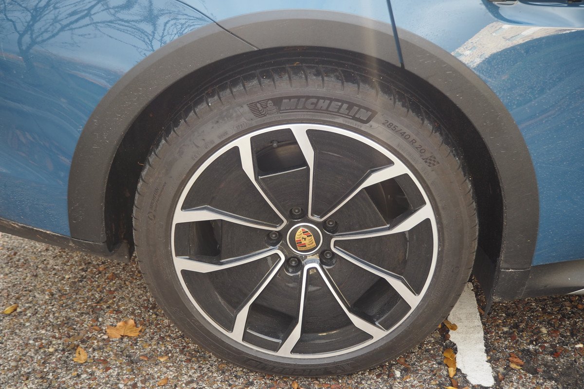 Prueba y opinión del Porsche Taycan Cross Turismo: precio, interior y autonomía
