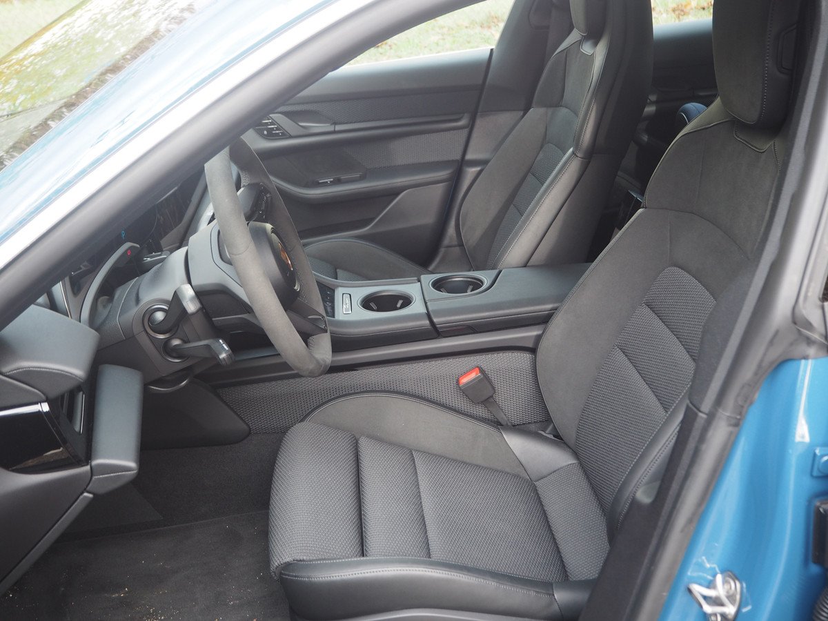 Prueba y opinión del Porsche Taycan Cross Turismo: precio, interior y autonomía