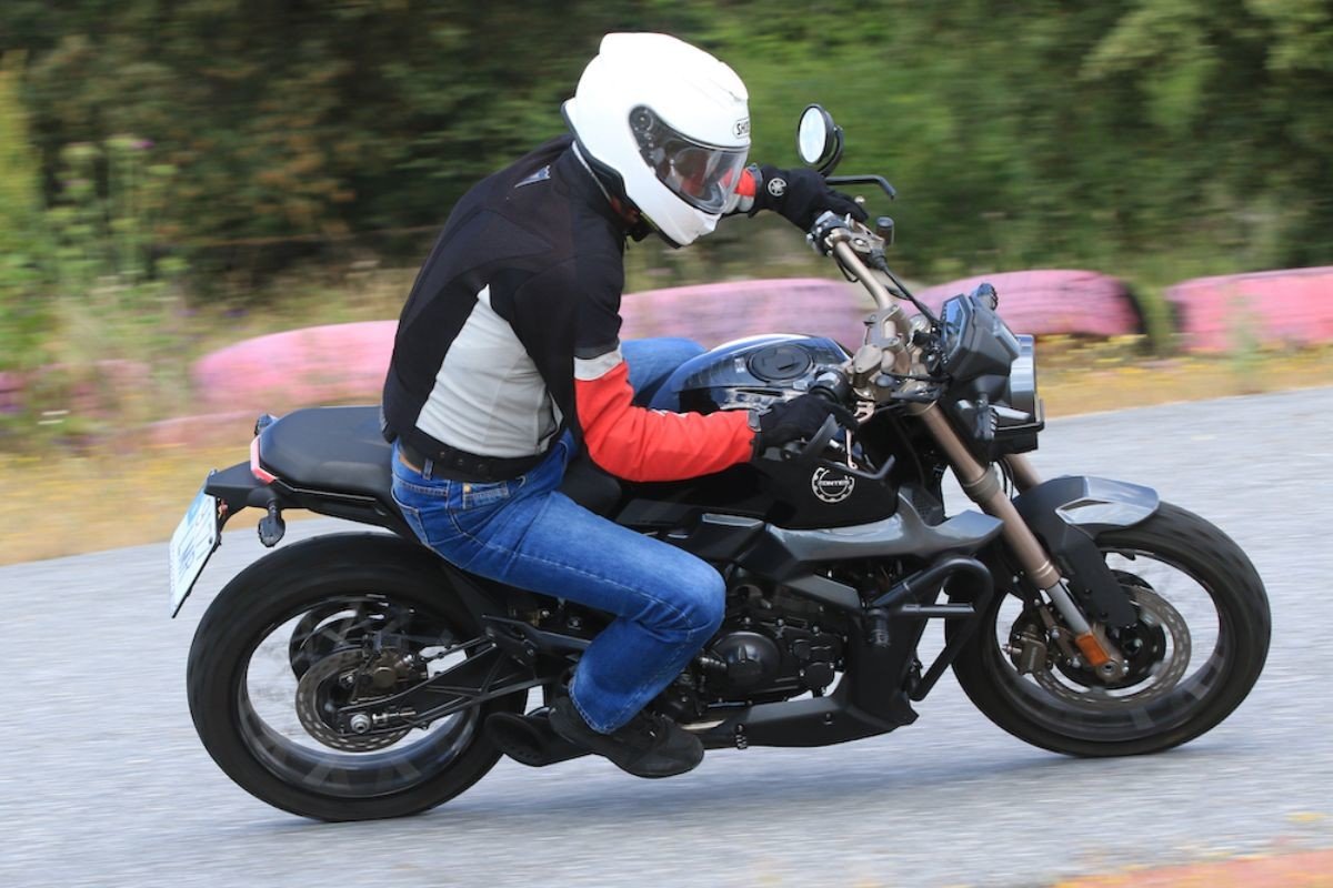 Consejos para pasar de coche a moto - Auto10