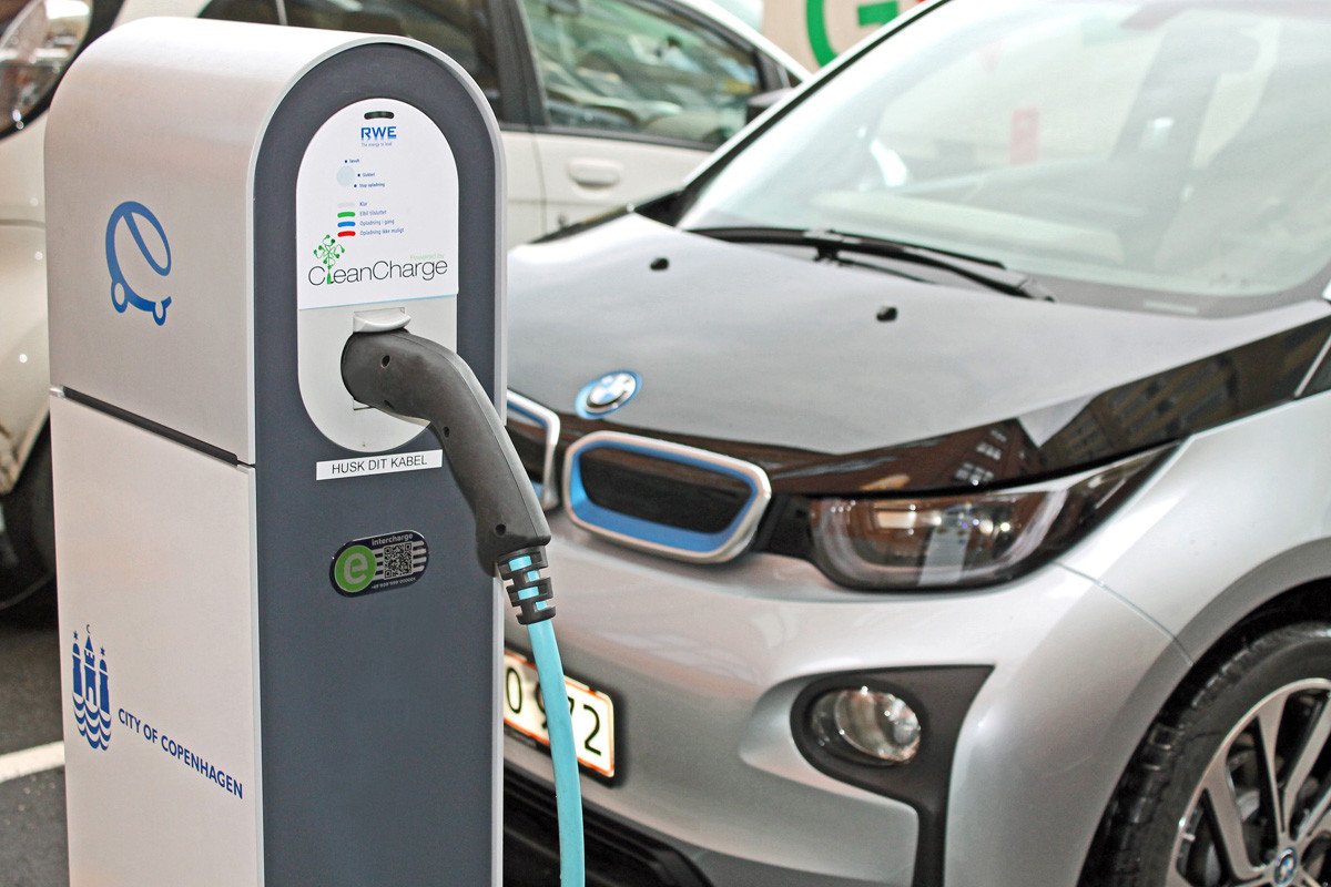 Ventas de coches eléctricos en España en 2013: el Nissan Leaf es el líder