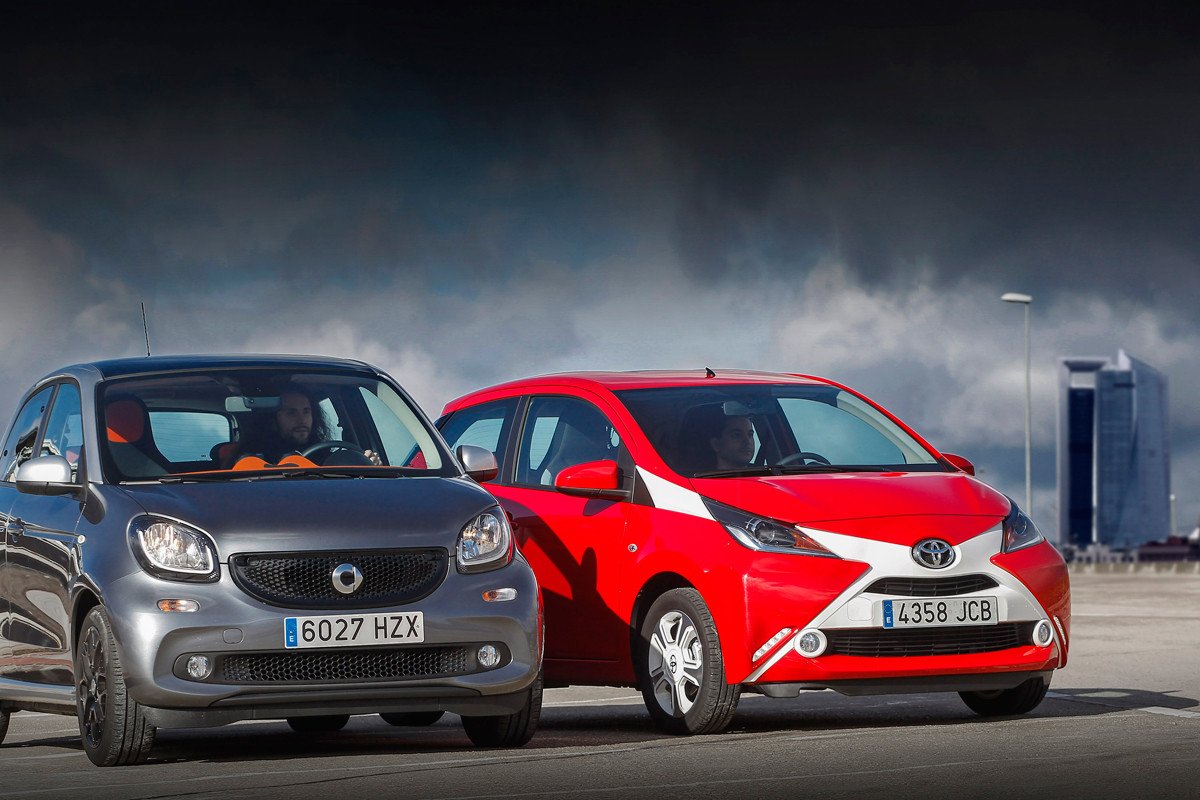 Comparativa: Toyota Aygo contra smart forfour 