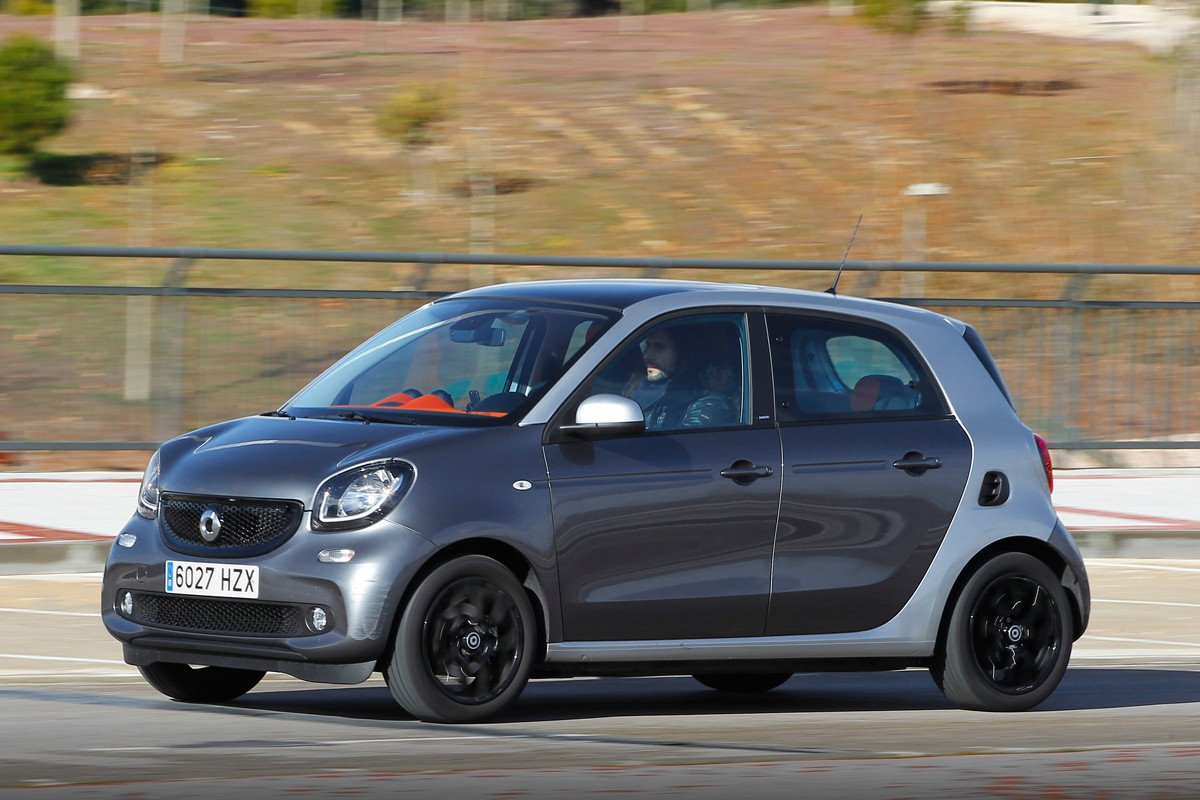Comparativa: Toyota Aygo contra smart forfour 
