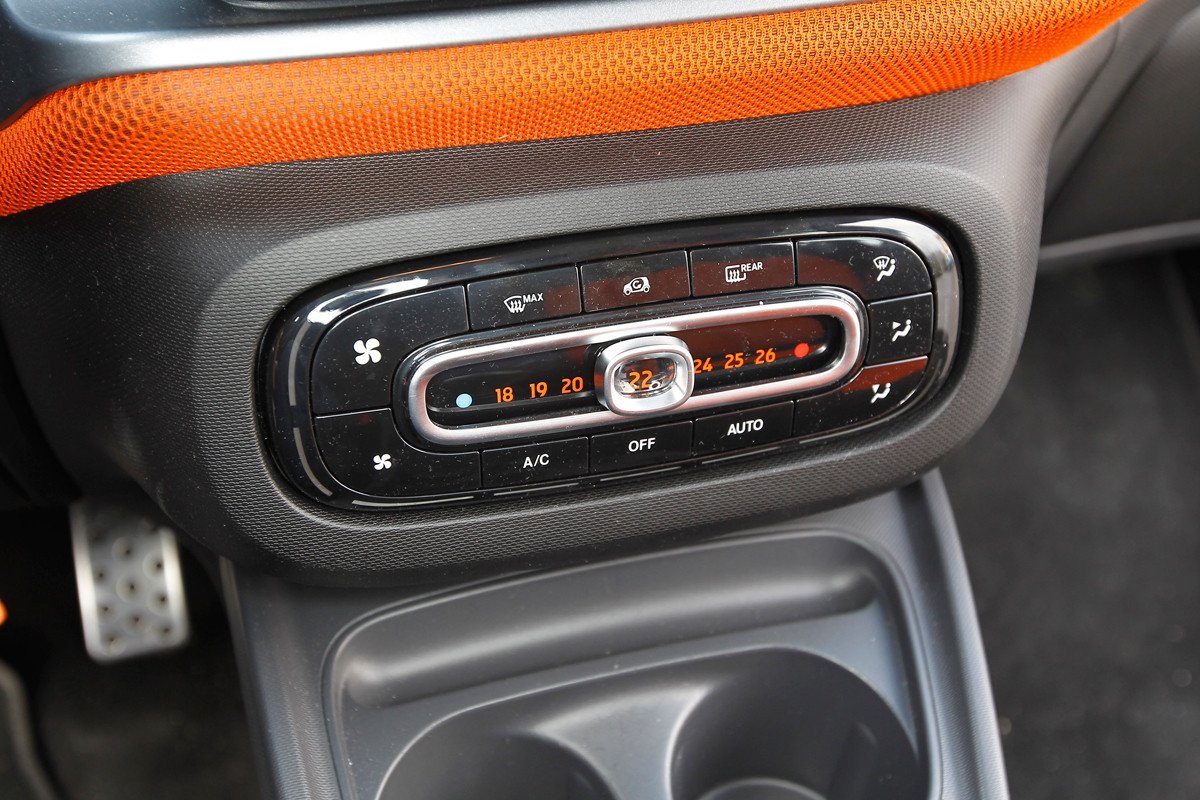 Comparativa: Toyota Aygo contra smart forfour 