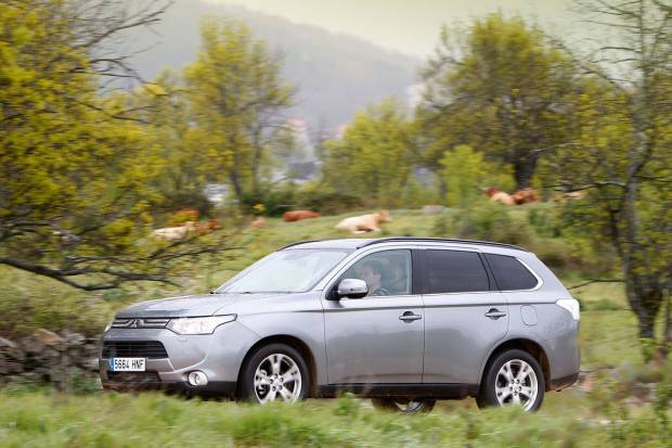Prueba 10: Mitsubishi Outlander 220 DID Kaiteki Automático