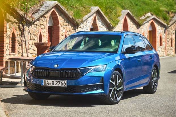 Ya disponible el Skoda Octavia con tracción 4x4: sedán y familiar de gasolina con 204 CV
