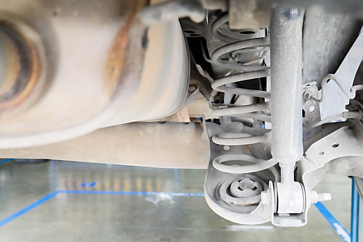 detectar y solucionar problemas del coche suspensión