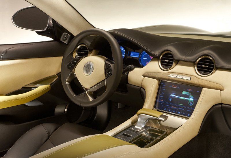 Fisker Karma, un híbrido superdeportivo metido en cuerpo de berlina