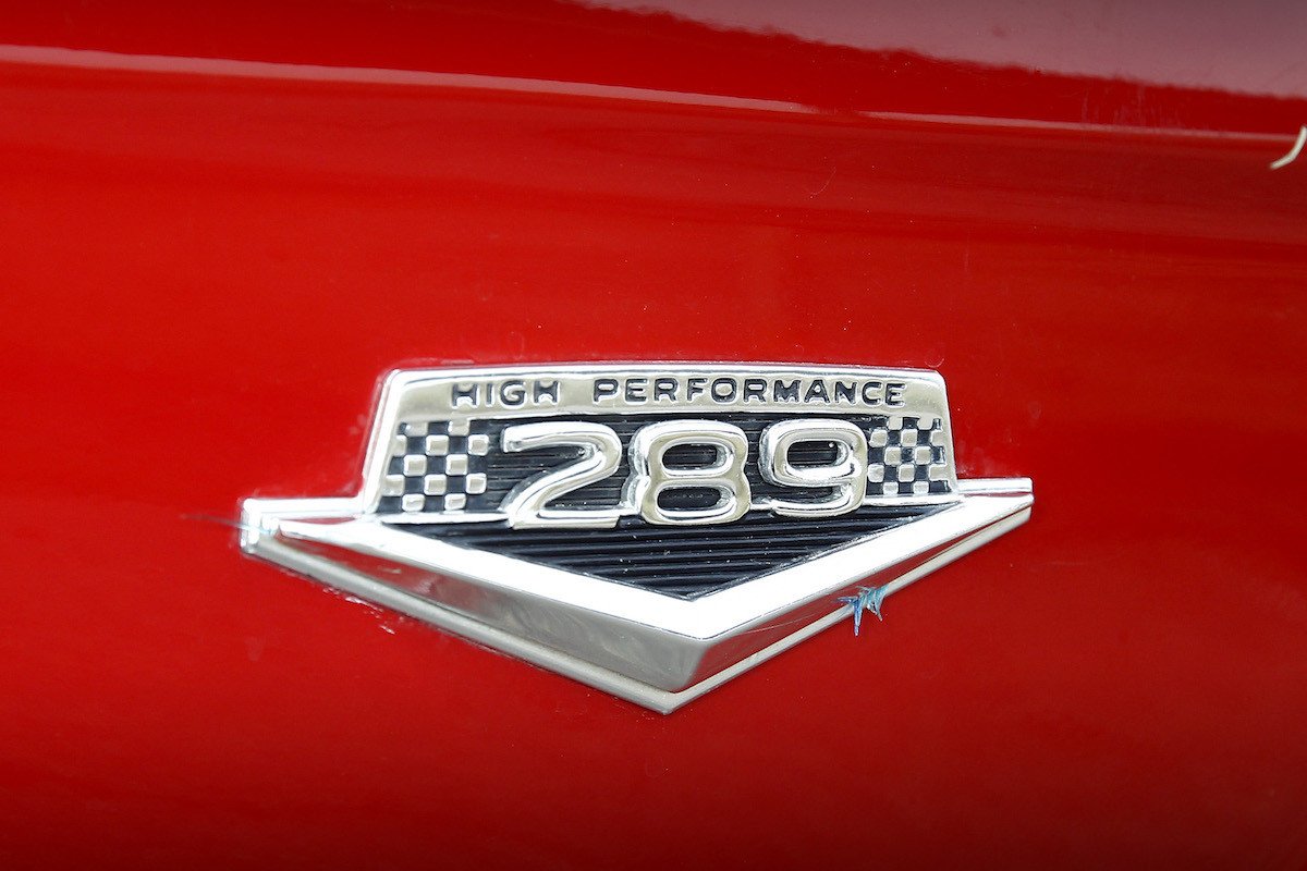 Paseo con el Ford Mustang GT de 1966 y de 2015
