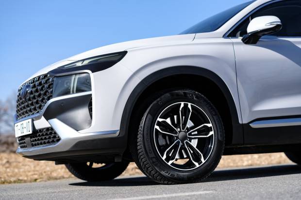 ¿Puedo montar neumáticos All Season o todo tiempo en cualquier coche?
