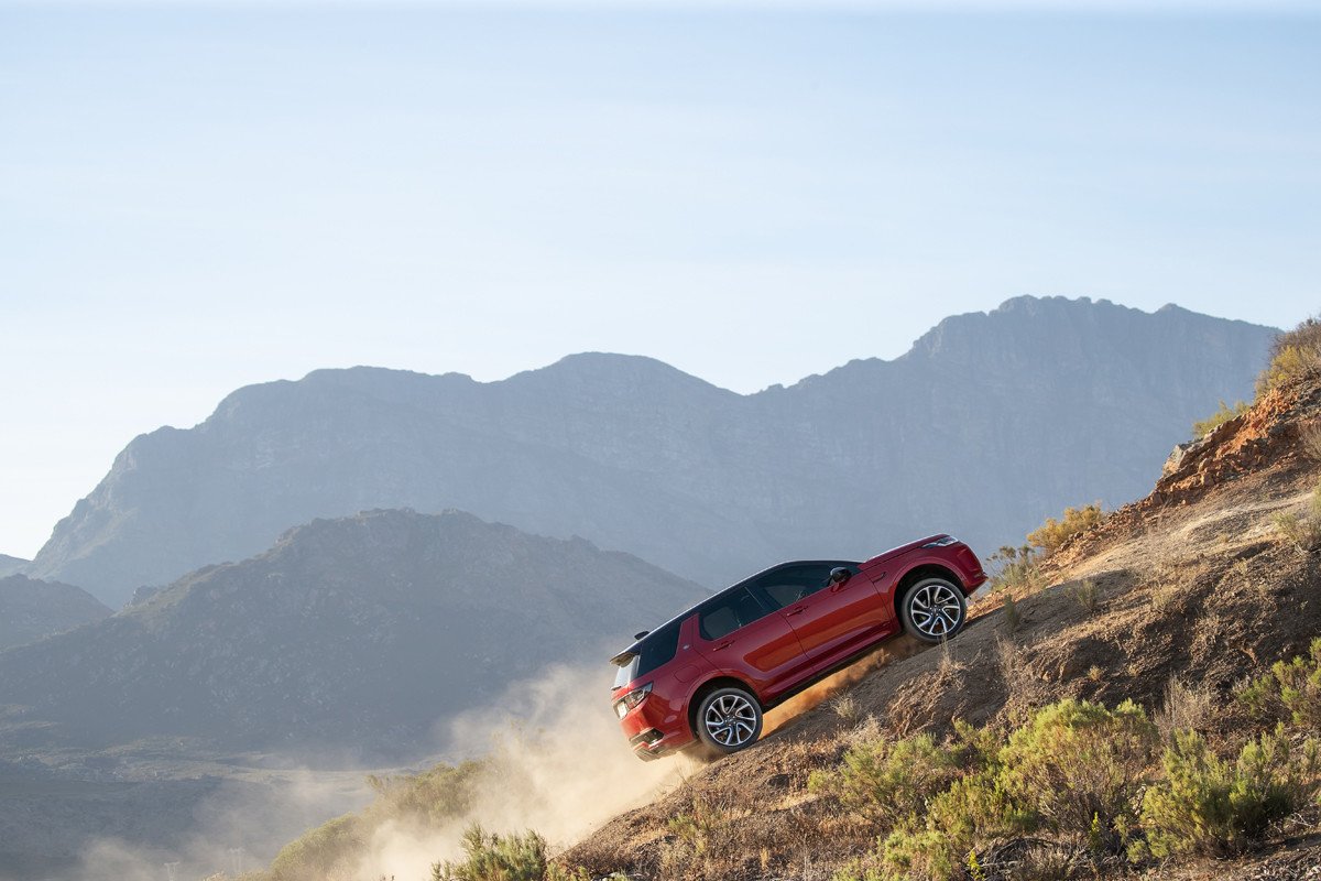 Nuevo Land Rover Discovery Sport, llega la hibridación ligera