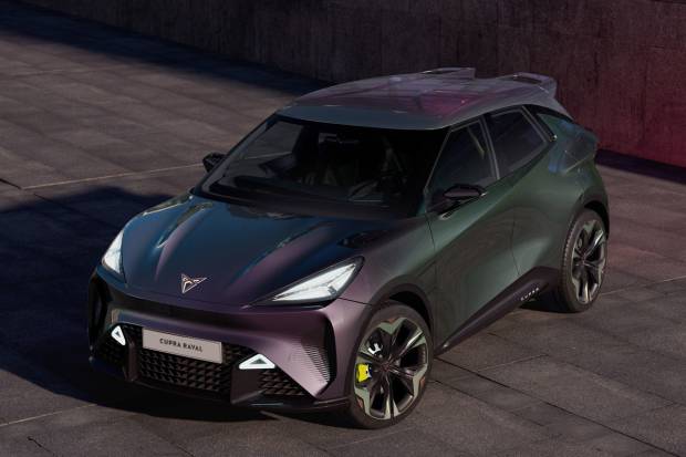 El eléctrico urbano de CUPRA se llamará Raval: fotos y datos del modelo más barato