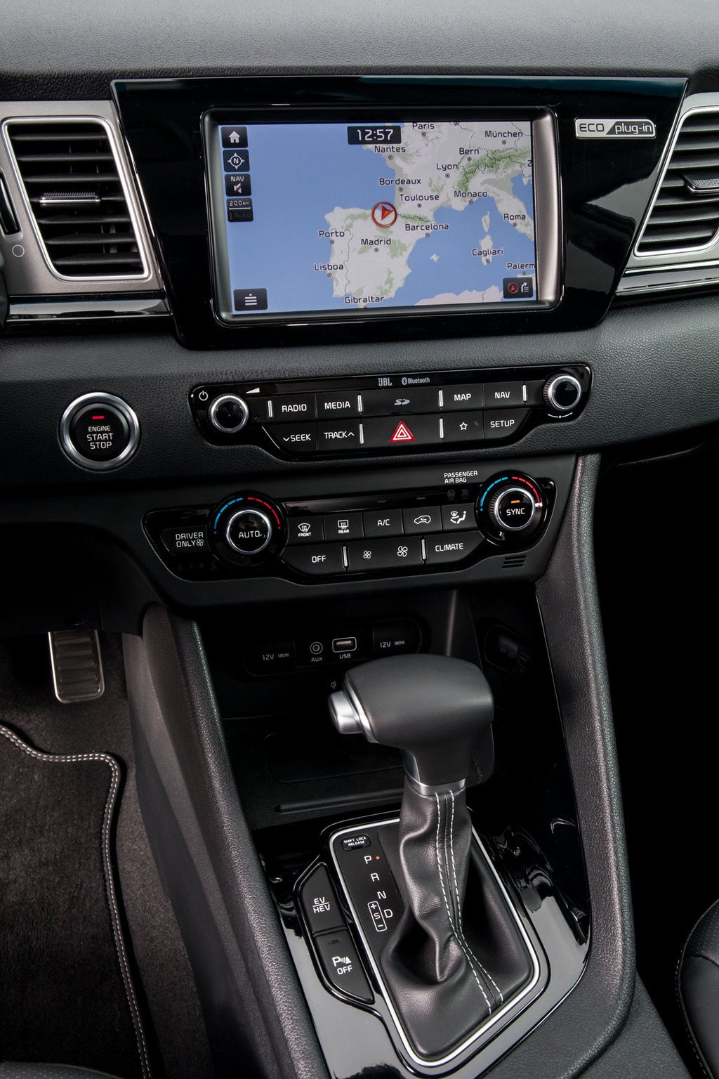 Primera prueba del Kia Niro PHEV: gama y precios