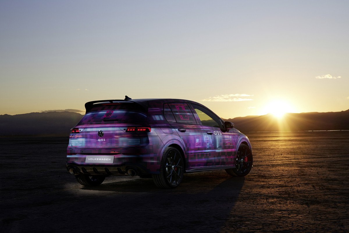 Volkswagen anuncia ChapGPT para sus coches y de paso nos enseña cómo será el nuevo Golf