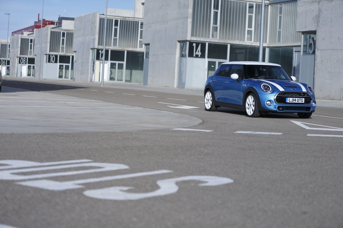 Nuevo MINI 2014, llega la versión 5 puertas