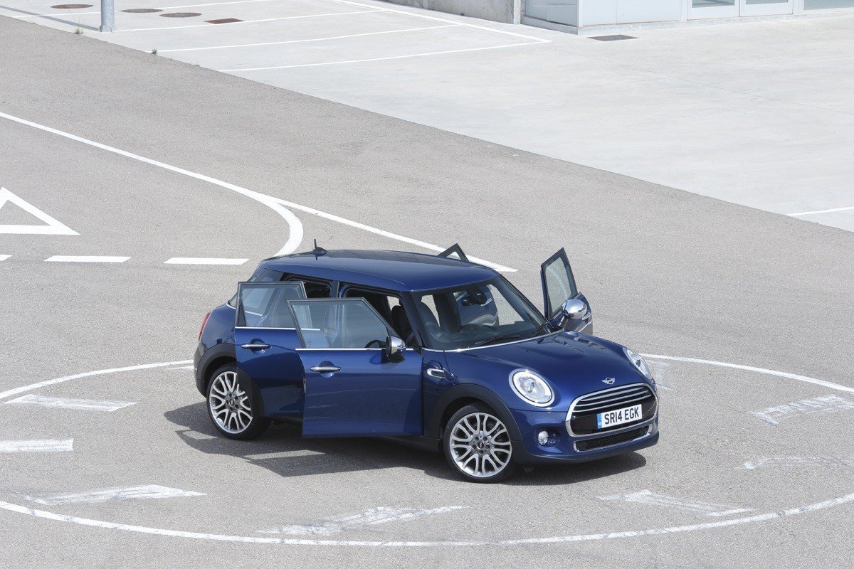 Nuevo MINI 2014, llega la versión 5 puertas