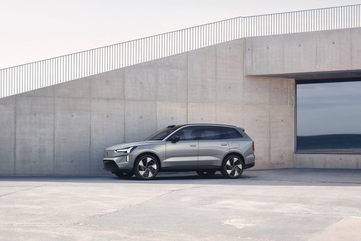 Volvo EX90