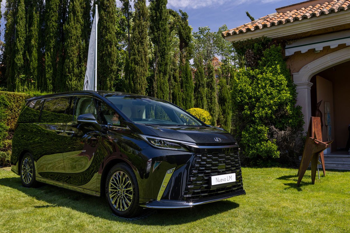 Nuevo Lexus LM