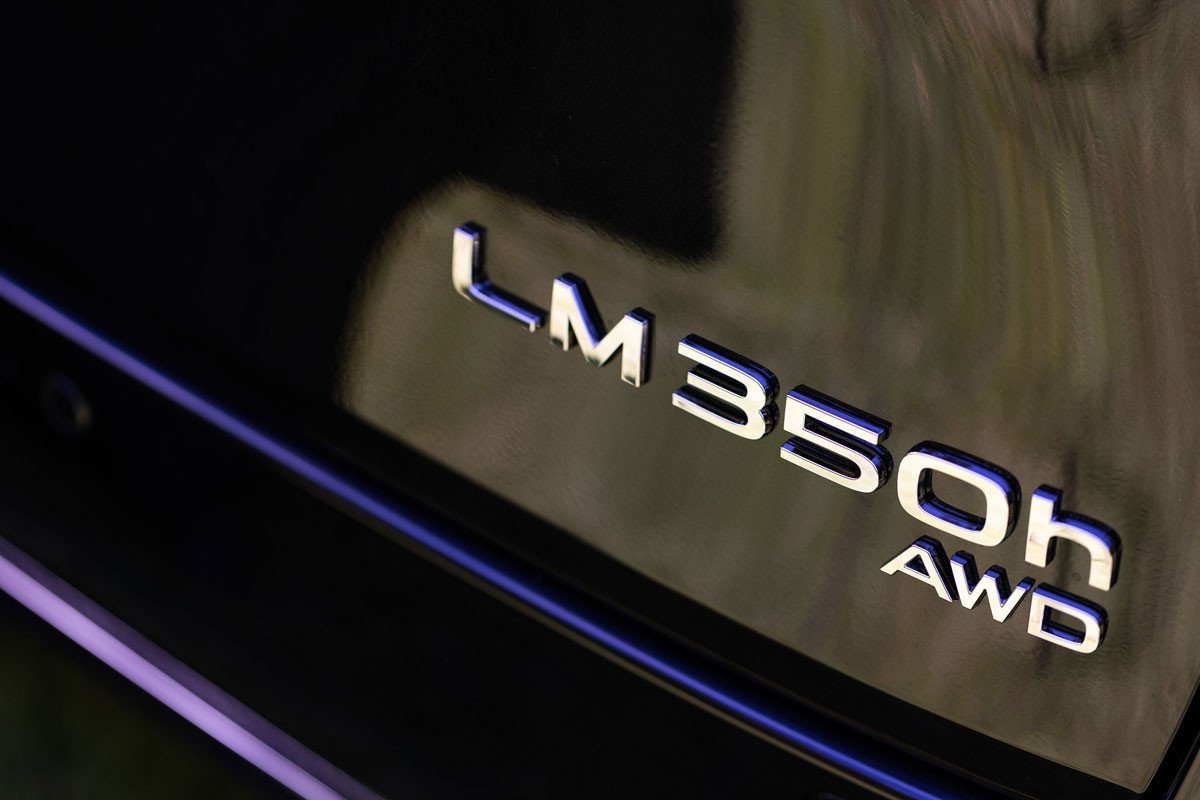 Nuevo Lexus LM o como elevar un monovolumen a la categoría del lujo