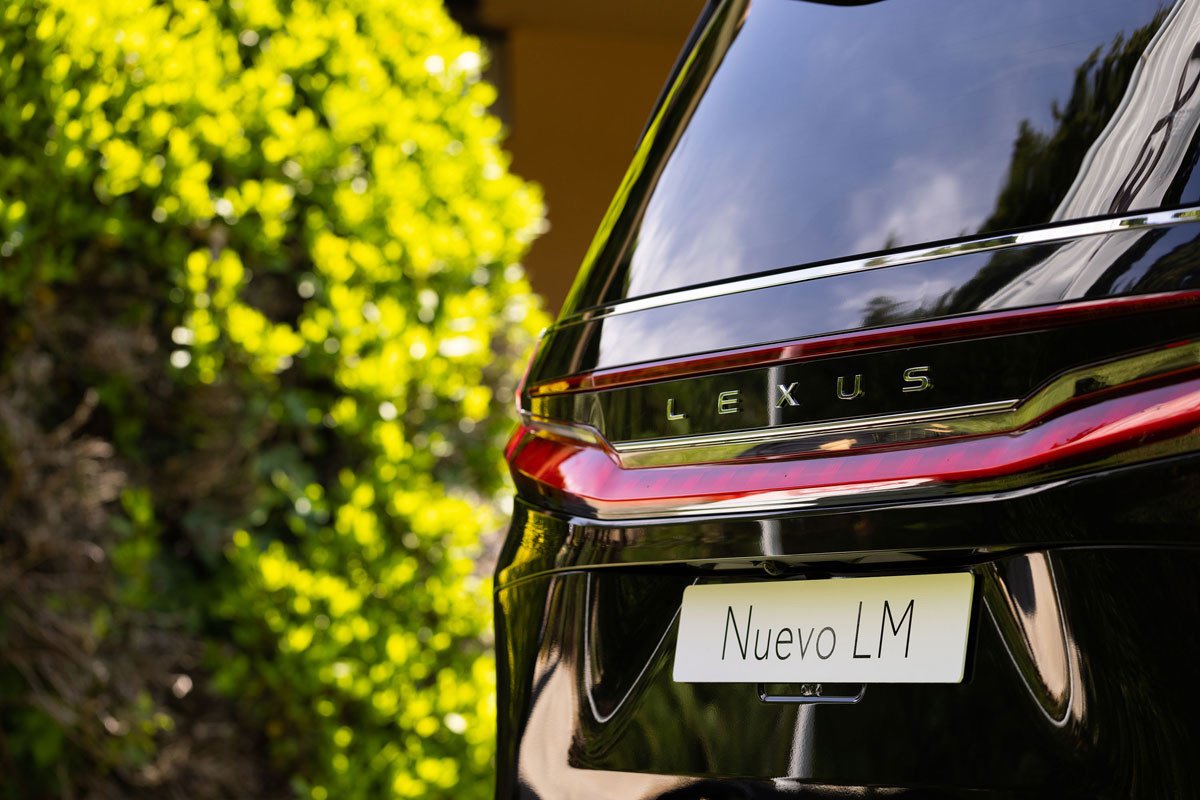 Nuevo Lexus LM o como elevar un monovolumen a la categoría del lujo