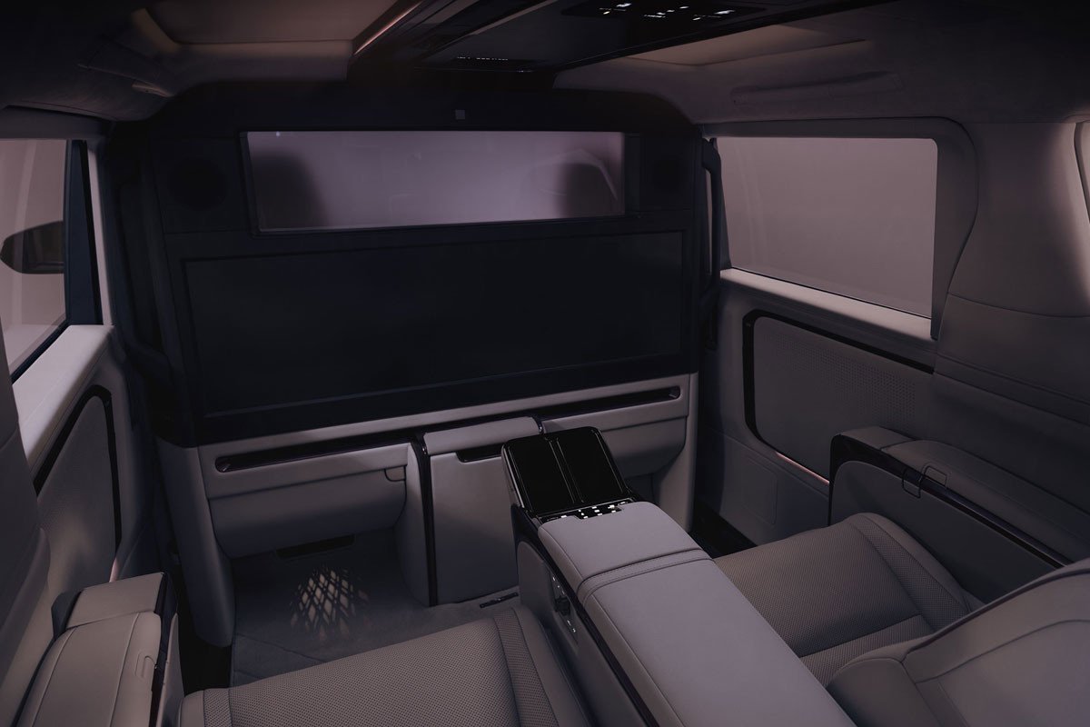Nuevo Lexus LM o como elevar un monovolumen a la categoría del lujo
