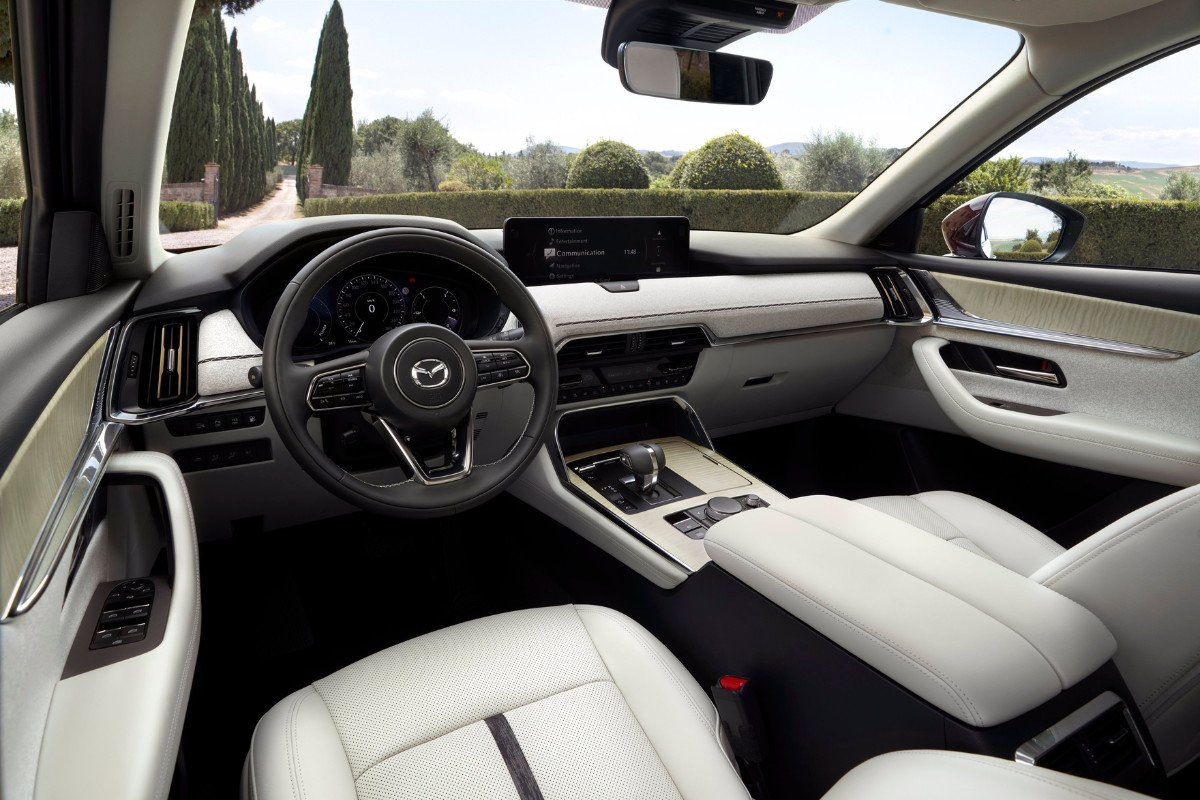 Interior Mazda CX-80
