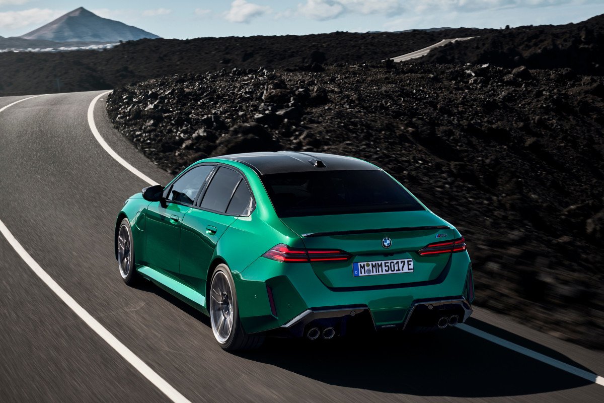 BMW M5 2024