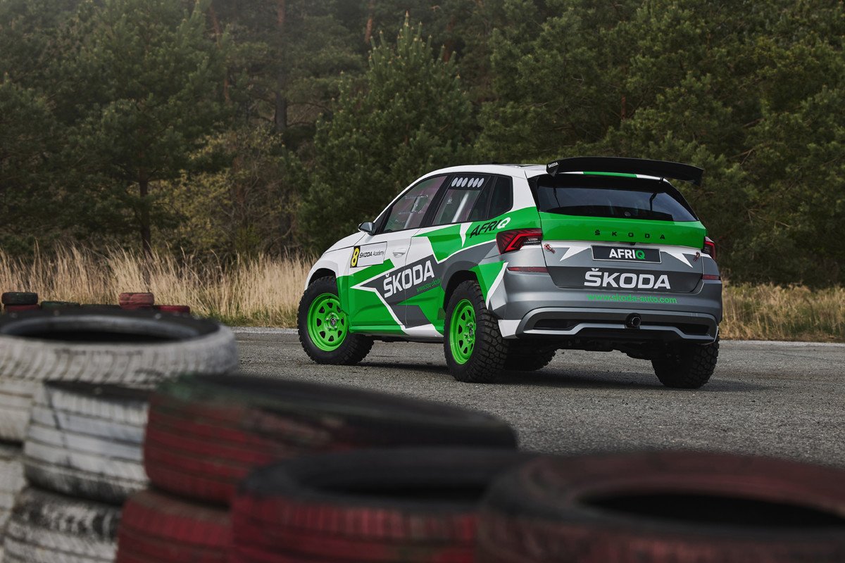 Los estudiantes de Skoda animan a la marca a participar en el Dakar creando el Afriq