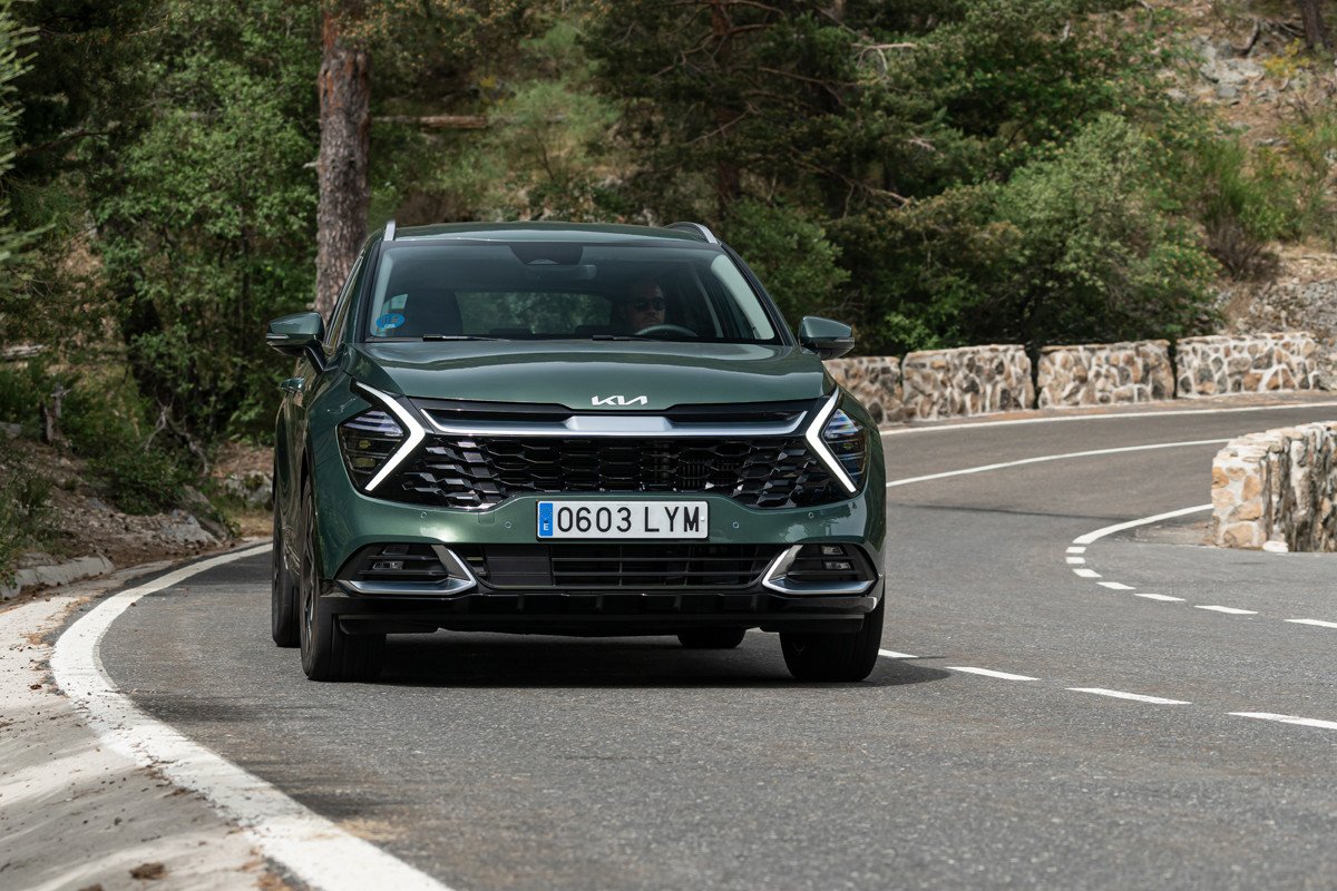 Prueba Kia Sportage PHEV y diésel: analizamos sus últimos motores