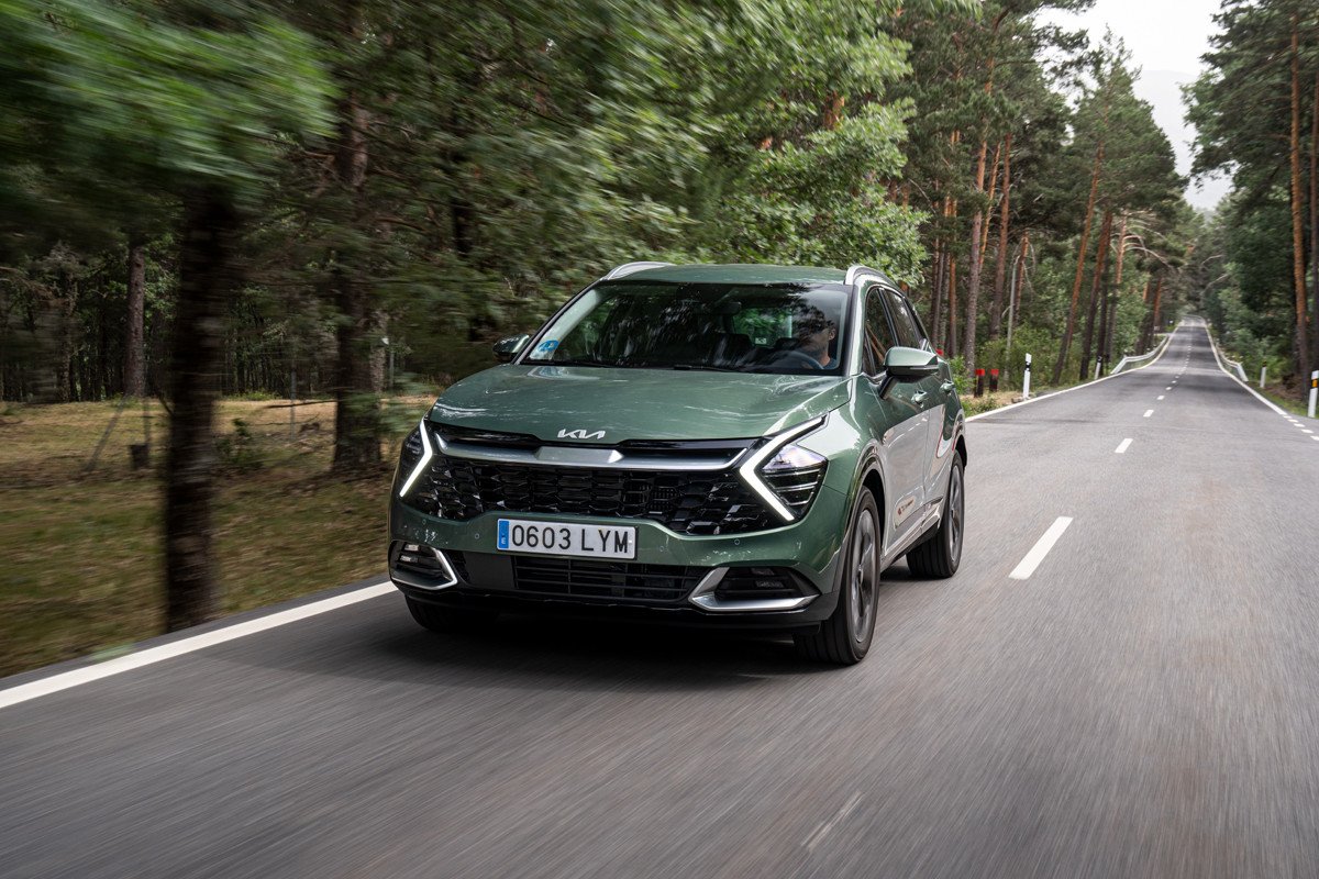 Prueba Kia Sportage PHEV y diésel: analizamos sus últimos motores