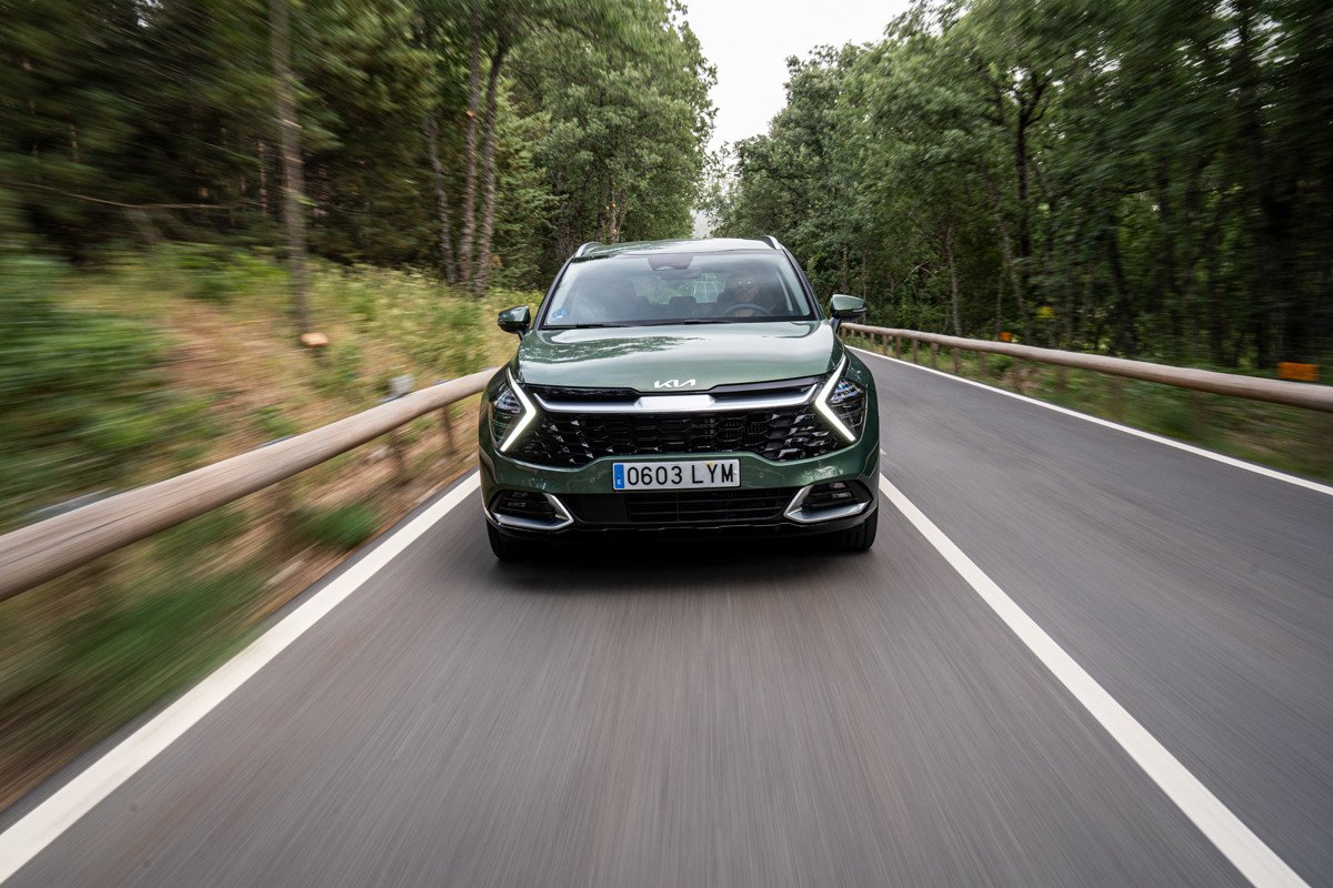 Prueba Kia Sportage PHEV y diésel: analizamos sus últimos motores