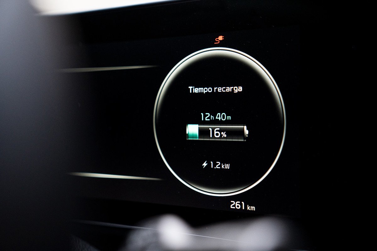 Prueba Kia Sportage PHEV y diésel: analizamos sus últimos motores