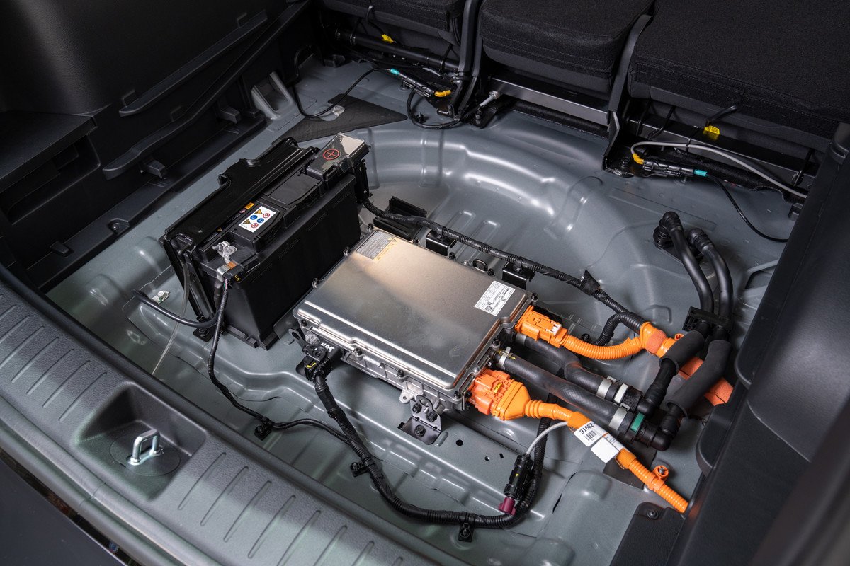 Prueba Kia Sportage PHEV y diésel: analizamos sus últimos motores