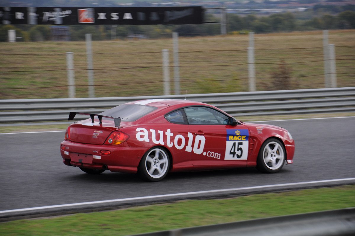 Auto10.com en el Trofeo RACE de turismos