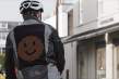 VÍDEO: Ford crea la 'chaqueta emoji' para mejorar la comunicación de los ciclistas