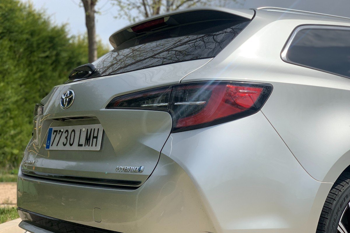 Prueba del Toyota Corolla Touring Sport 125H hybrid: opinión, maletero, precio...