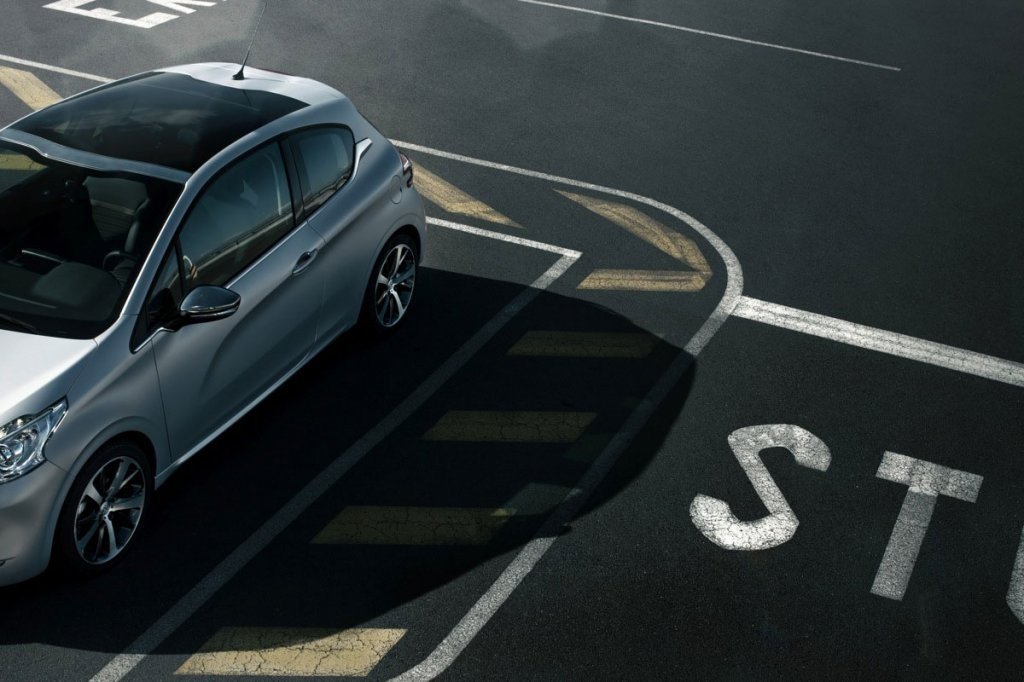 Nuevos Coches: Peugeot 208 Ice Velvet, sólo a través de Internet